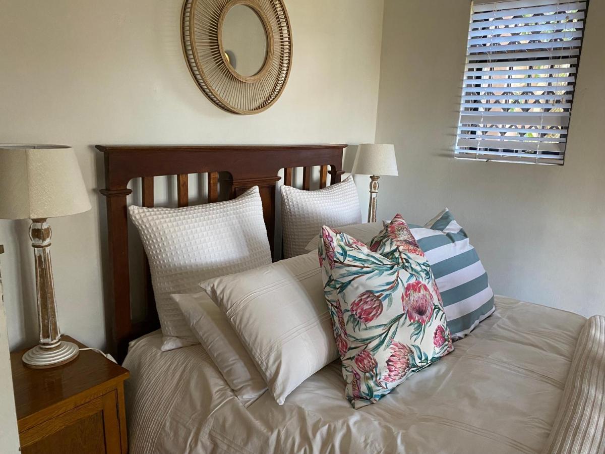 Cabbage Tree Cottage Hilton Exterior photo